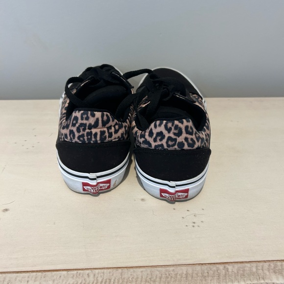 VANS woman’s sneakers in leopard print - Picture 2 of 7